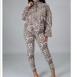 LEOPARD 2 piece Set